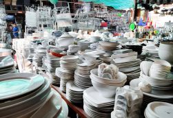 Thu mua chén đĩa cũ, tô chén tại Quận Tân Phú